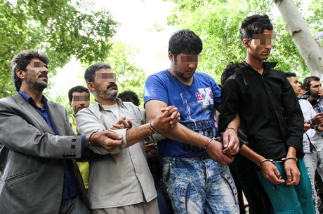 سازمانها با شناساندن اموال قاچاقچیان مواد مخدر، با پلیس همکاری کنند